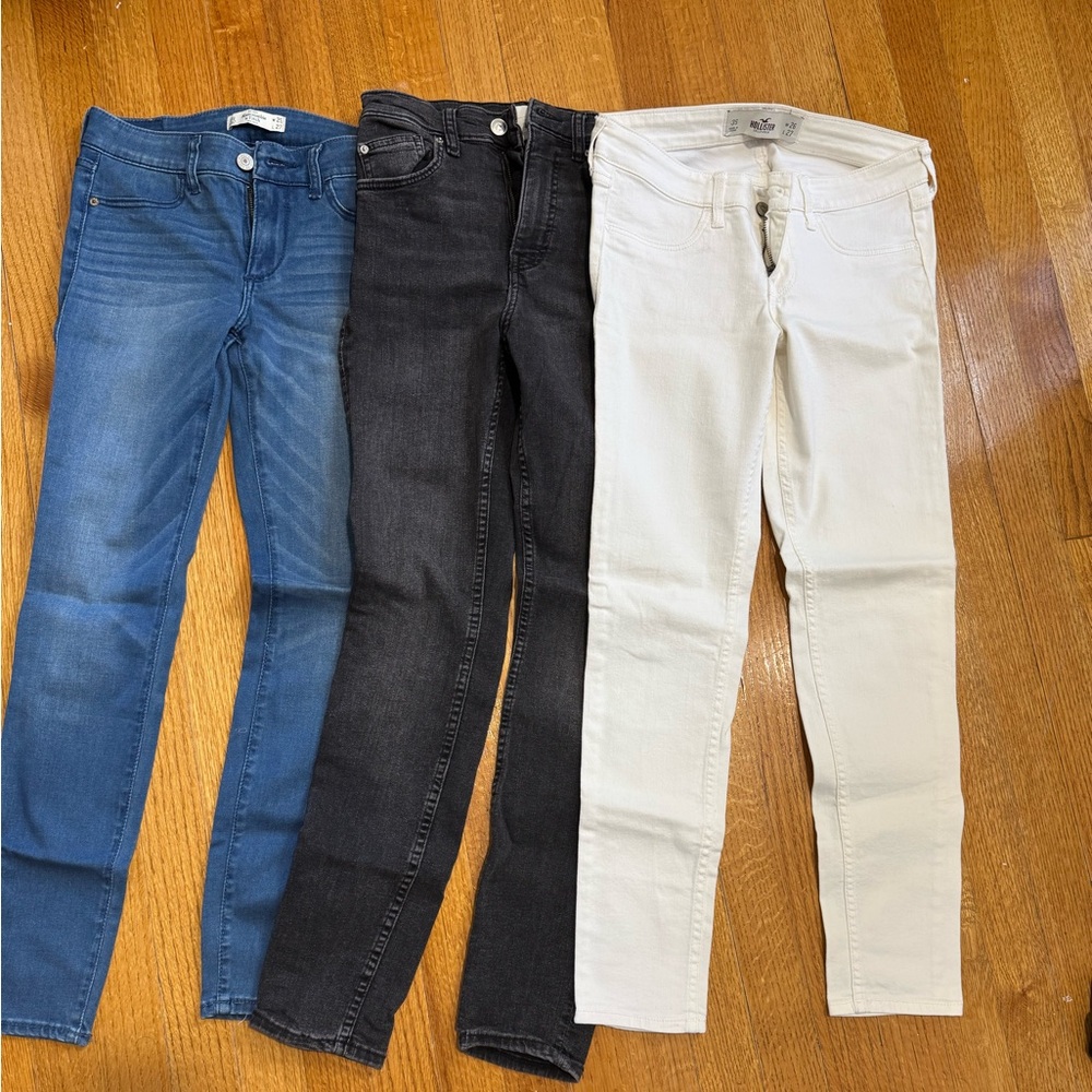 3 Denim bundle (Abercrombie, Hollister and H&M)